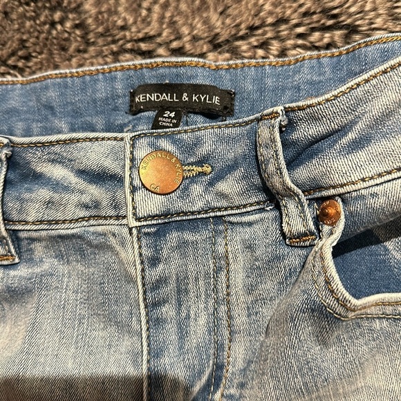 Kendall + Kylie The Icon style  distressed Jean Short Sz 24 - Picture 9 of 11